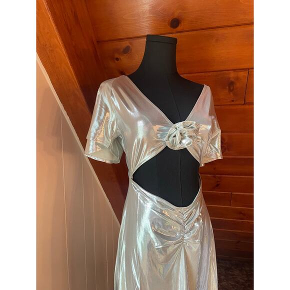 WeWoreWhat Asymmetrical Cutout Dress Liquid Silver NWT Sz M - Picture 4 of 10